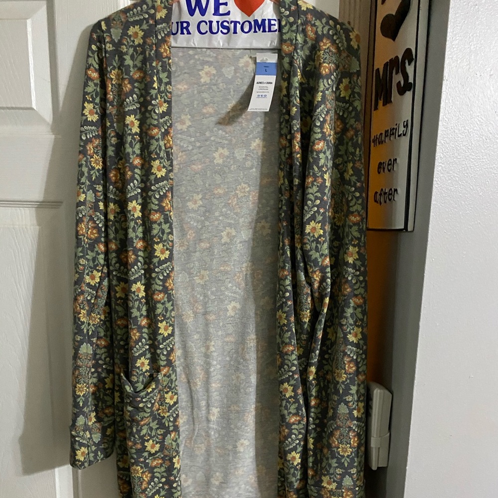 Mid length cardigan